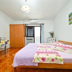 Camera con letto queen size